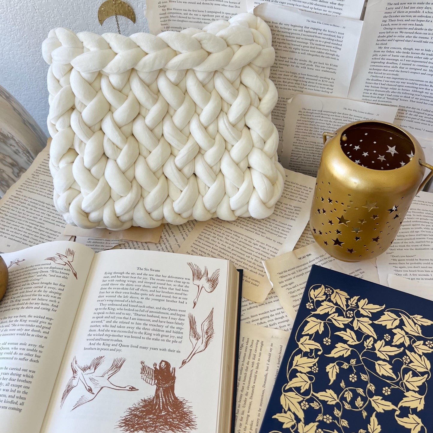 Chunky Knit Velvet Book Sleeve, Chunky Knit Planner Pouch