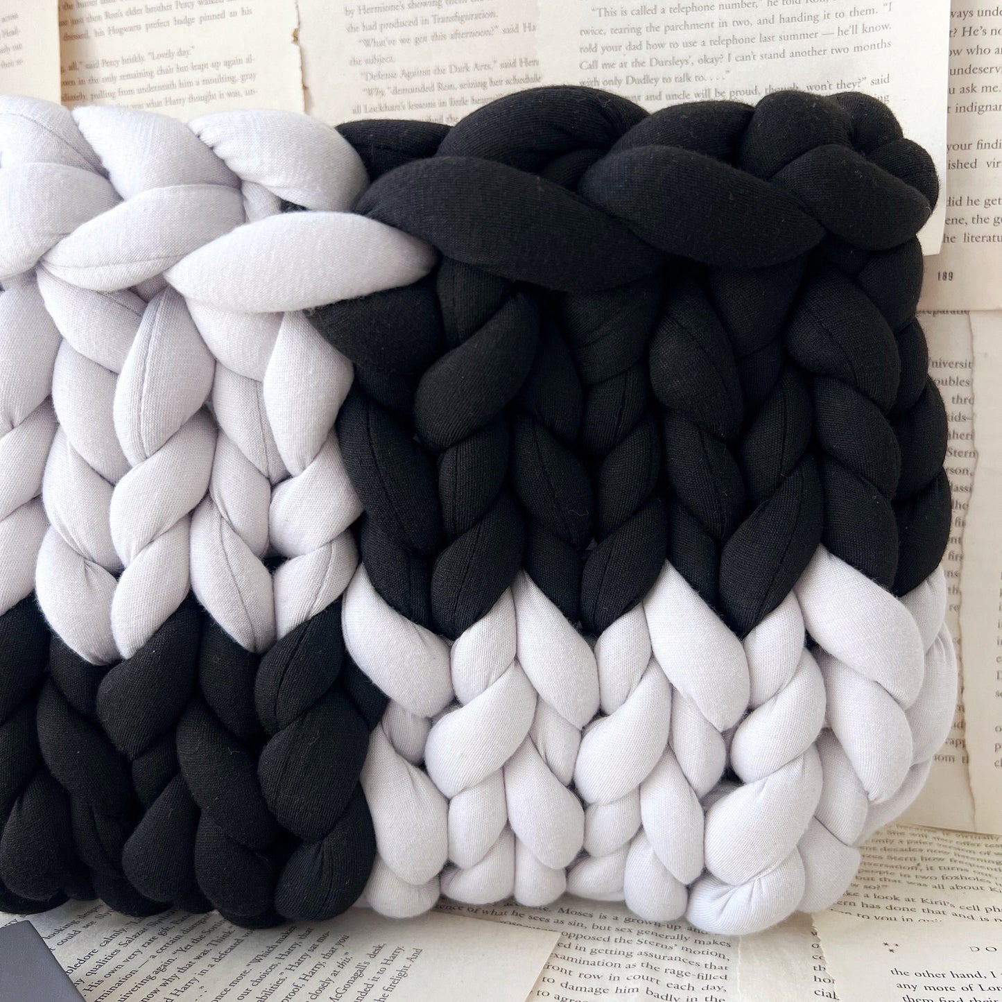 Black & Grey Checkered Chunky Knit Planner Pouch