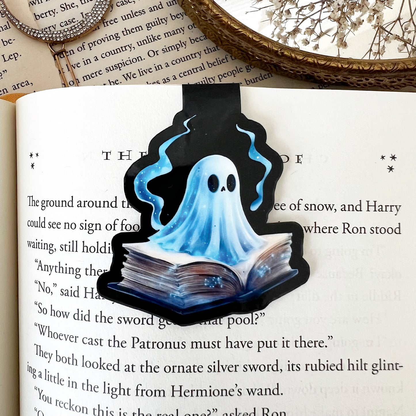 Spooky Ghost Magnetic Bookmarks