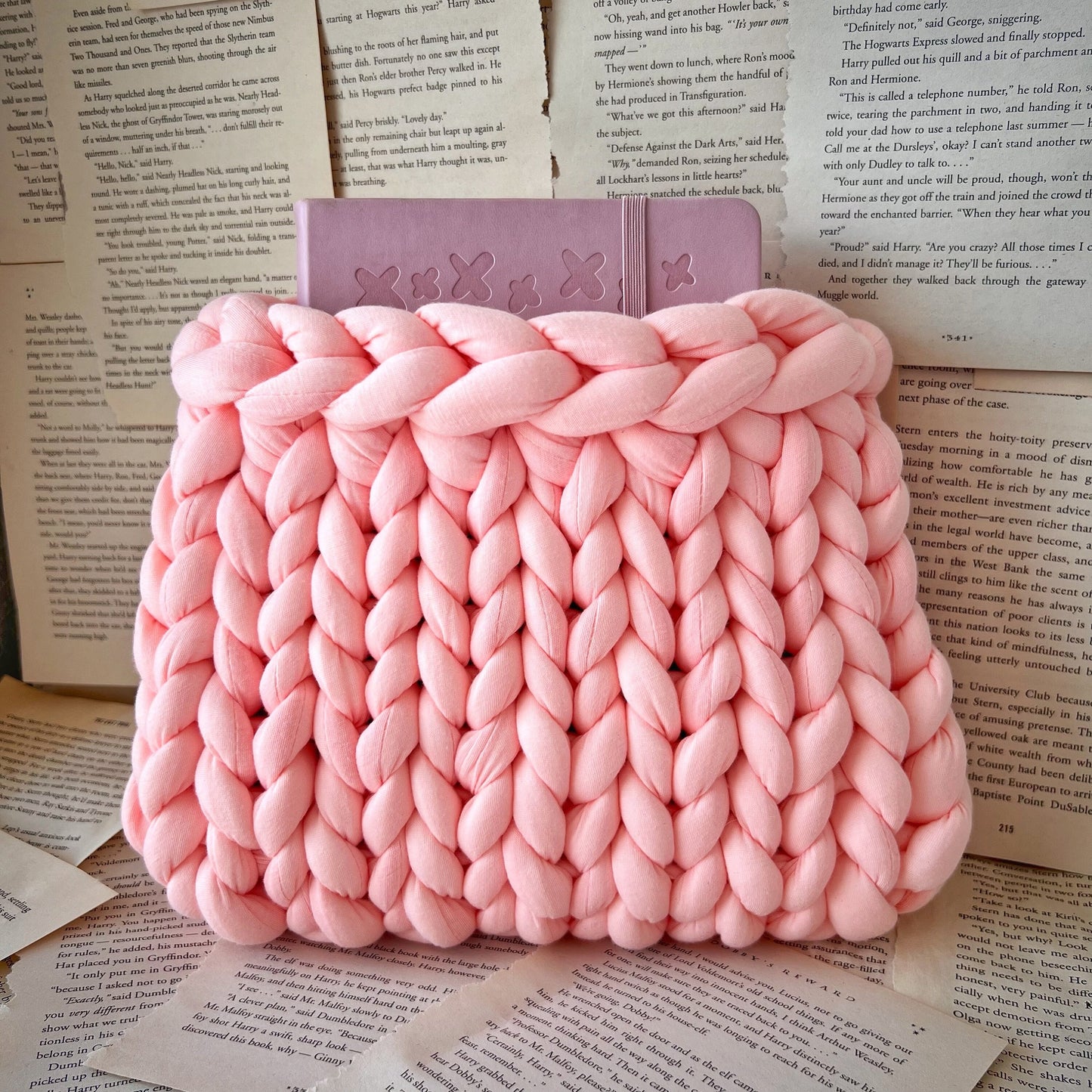 Light Pink & White Checkered Chunky Knit Planner Pouch