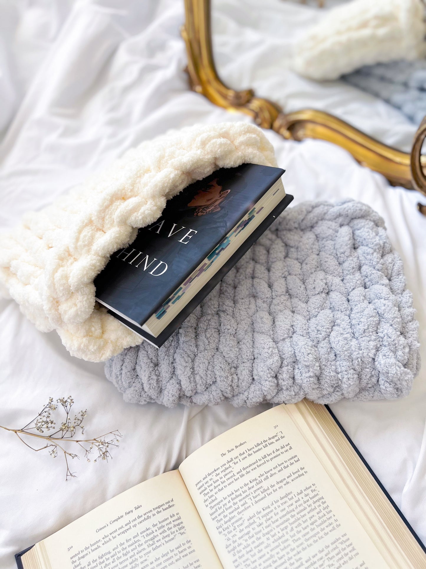 Dreamy Cloud Planner Pouch, Chenille Knit Book Sleeve