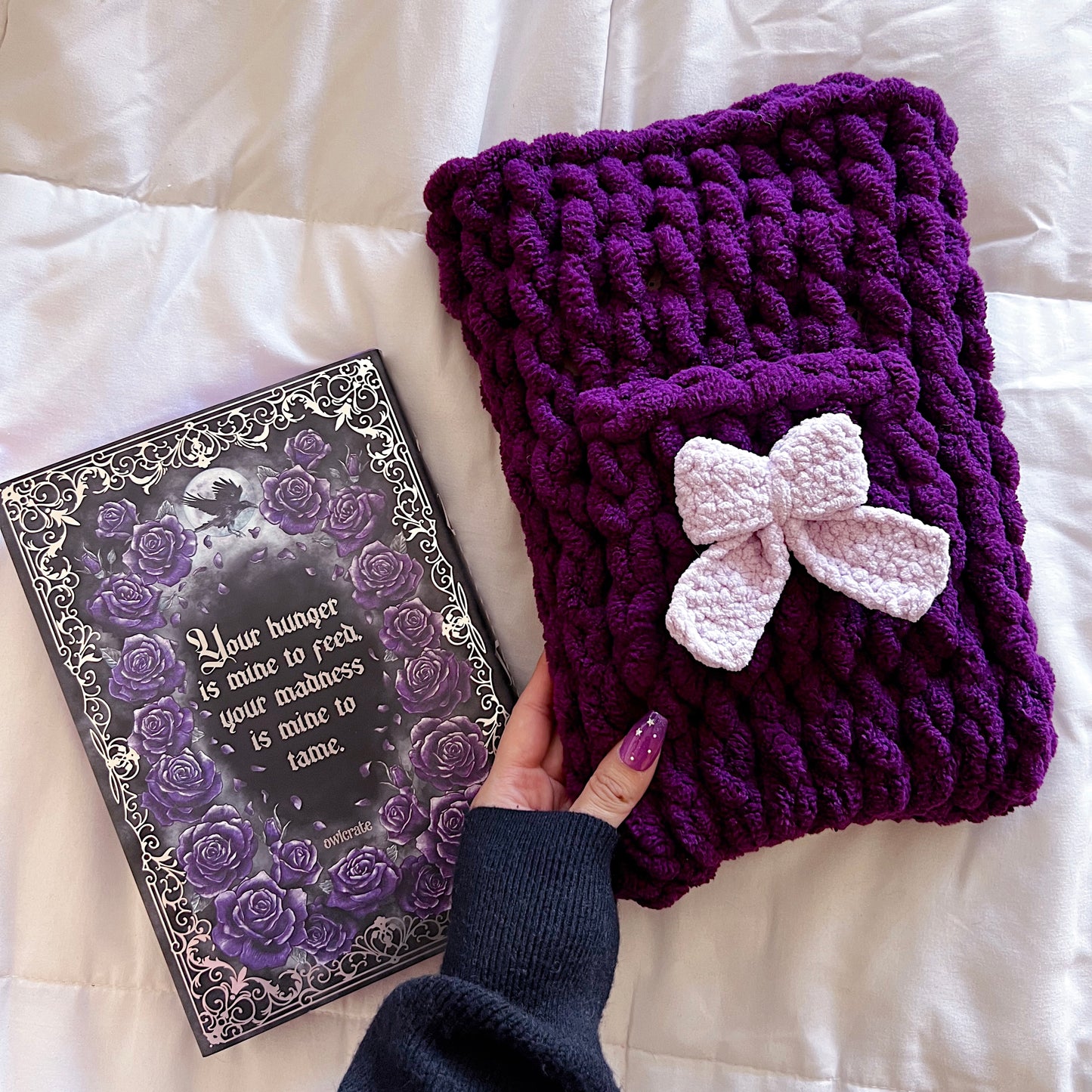 Bow Vertical Chenille Book Sleeve, Planner Pouch