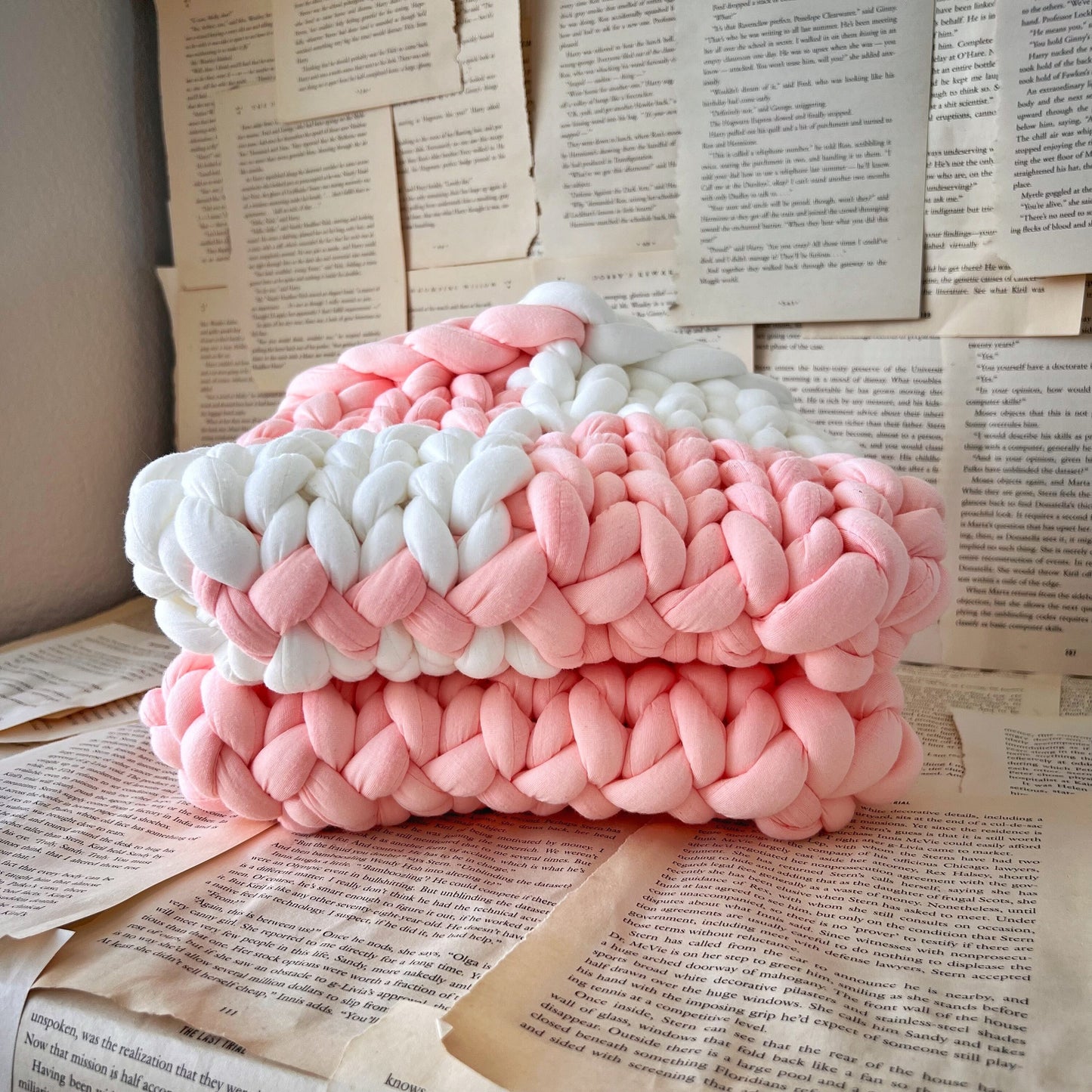 Light Pink & White Checkered Chunky Knit Planner Pouch