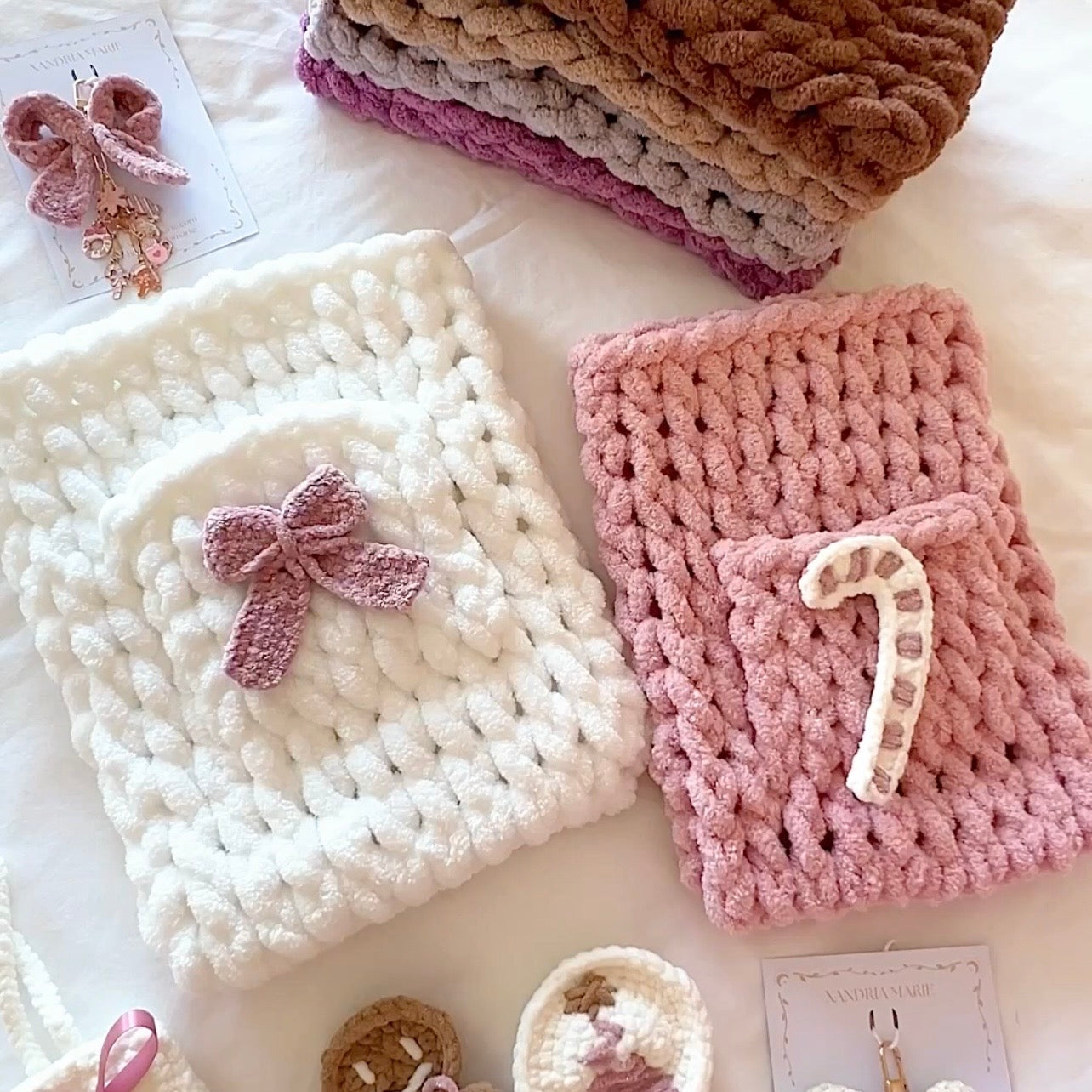 Christmas Bow Vertical Chenille Book Sleeve, Planner Pouch