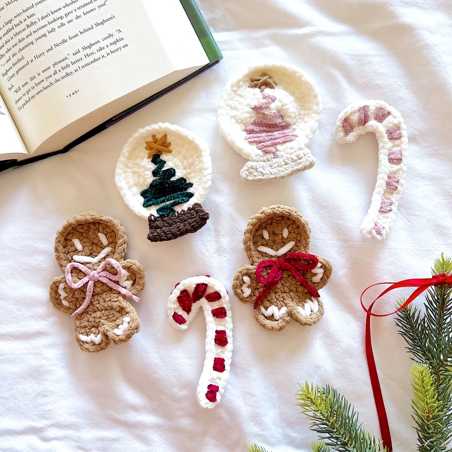 Christmas Crochet Appliqué Clips
