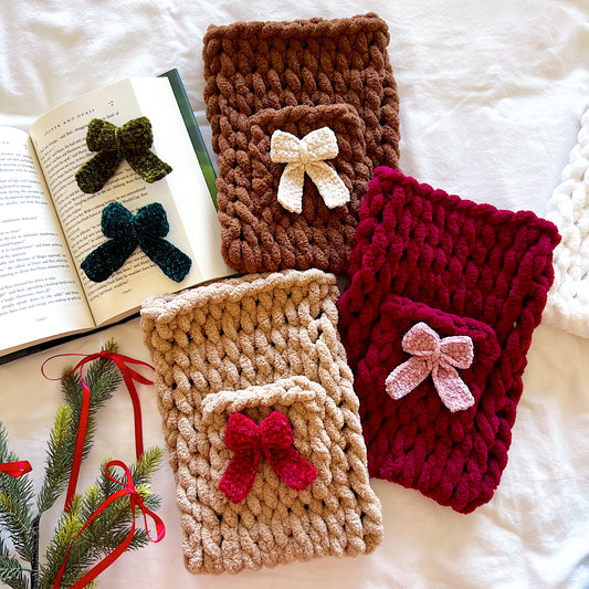 Christmas Bow Vertical Chenille Book Sleeve, Planner Pouch
