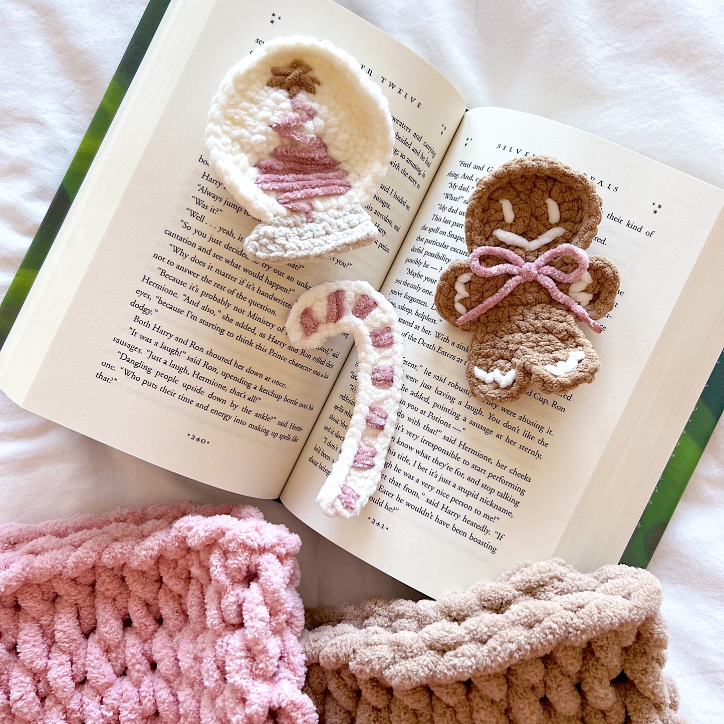 Christmas Crochet Appliqué Clips