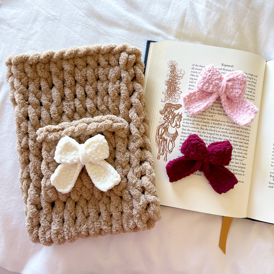 Crochet Bow Appliqué Clips