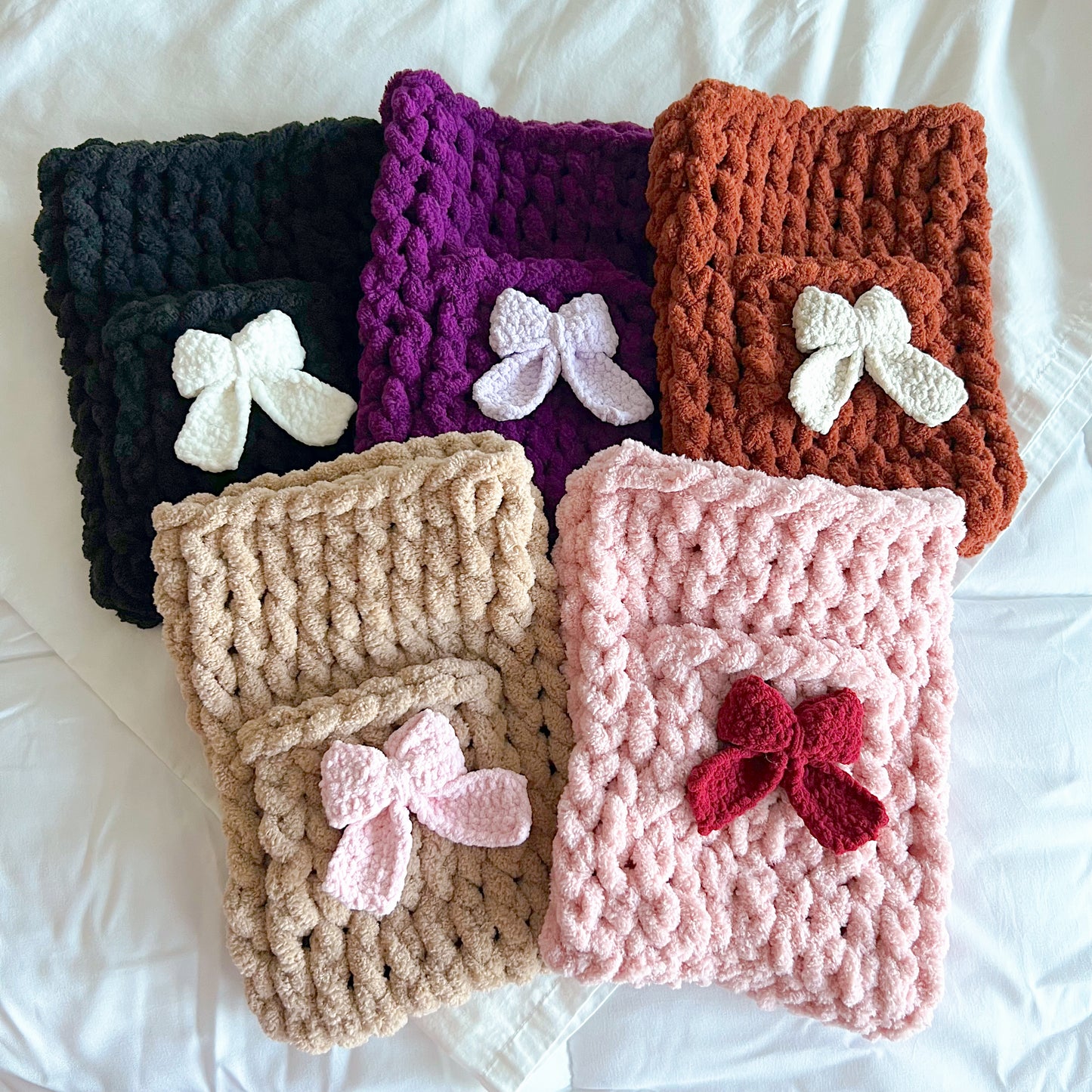 Crochet Bow Appliqué Clips